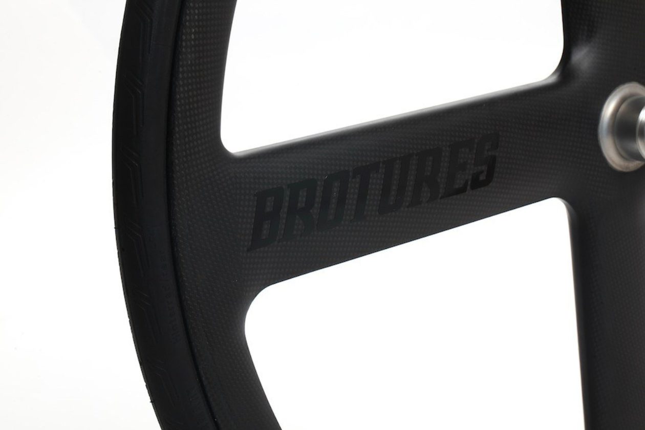 BROTURES T4 CARBON WHEEL | ブローチャーズオンラインショップ